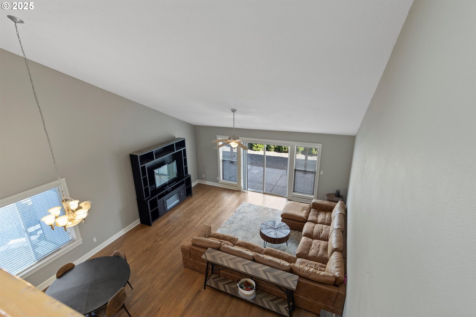 Yamhill, Oregon, 97148, United States, 3 Bedrooms Bedrooms, ,3 BathroomsBathrooms,Residential,For Sale,1926373