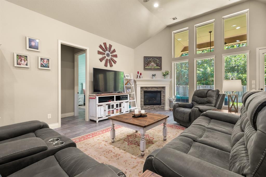 Montgomery, Texas, 77316, United States, 4 Bedrooms Bedrooms, ,3 BathroomsBathrooms,Residential,For Sale,1874298