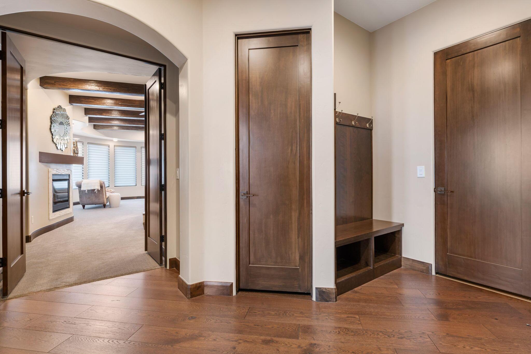 St George, Utah, 84770, United States, 5 Bedrooms Bedrooms, ,7 BathroomsBathrooms,Residential,For Sale,1900533