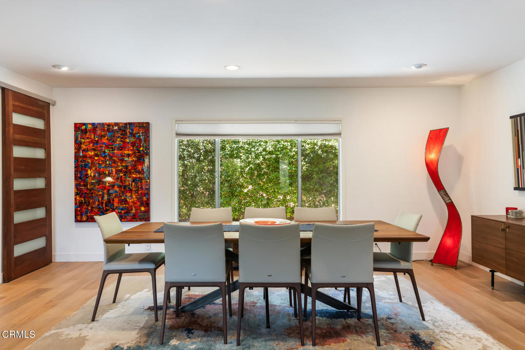 La Canada Flintridge, California, 91011, United States, 3 Bedrooms Bedrooms, ,3 BathroomsBathrooms,Residential,For Sale,1941612