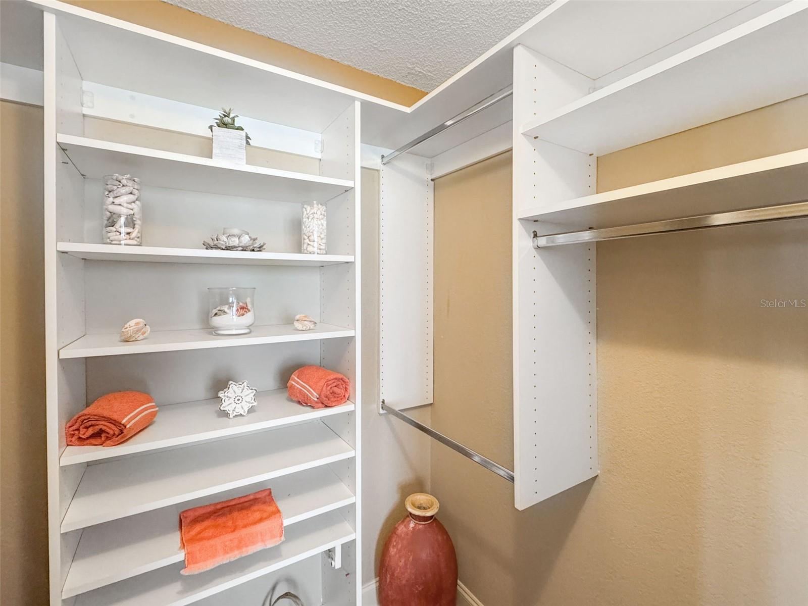 Redington Shores, Florida, 33708, United States, 2 Bedrooms Bedrooms, ,2 BathroomsBathrooms,Residential,For Sale,1979390