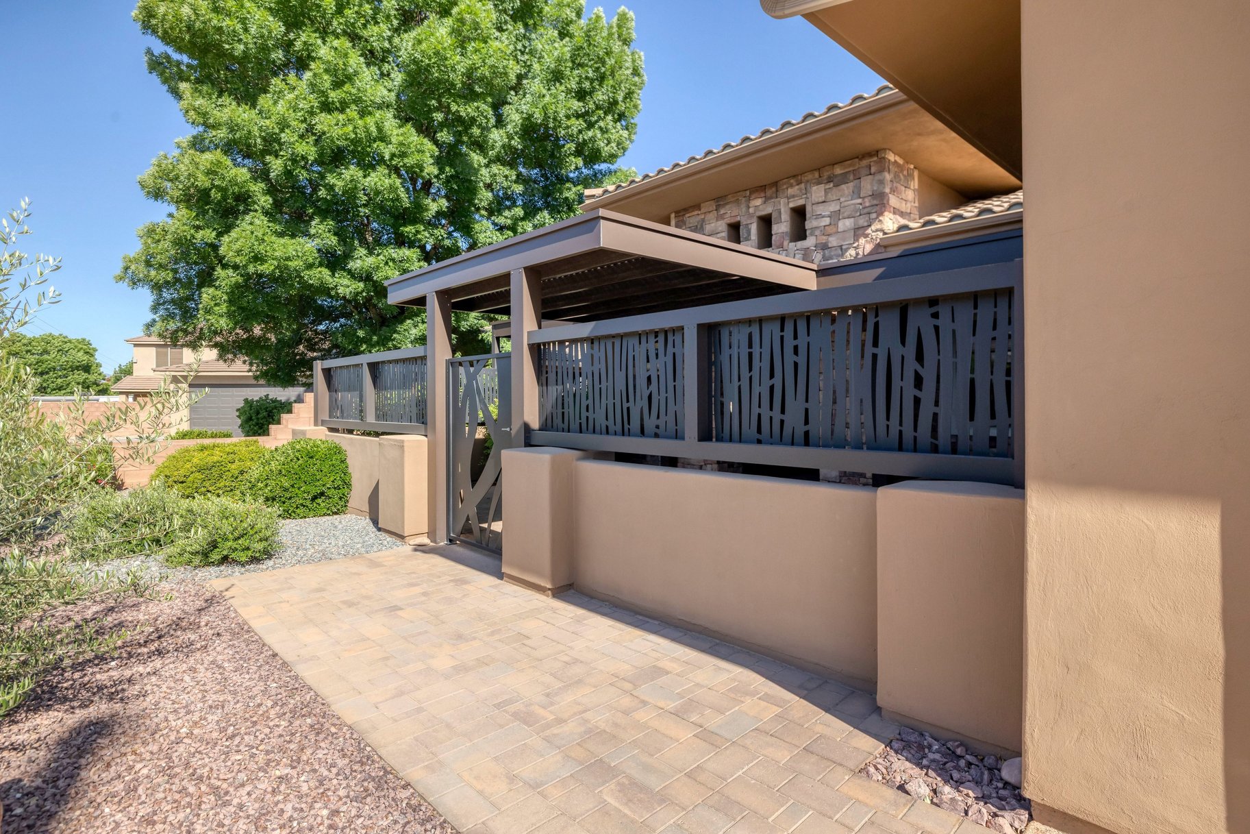  Indoor-Outdoor Living With Privacy, Space & Style In Washington Fields - 物件實景