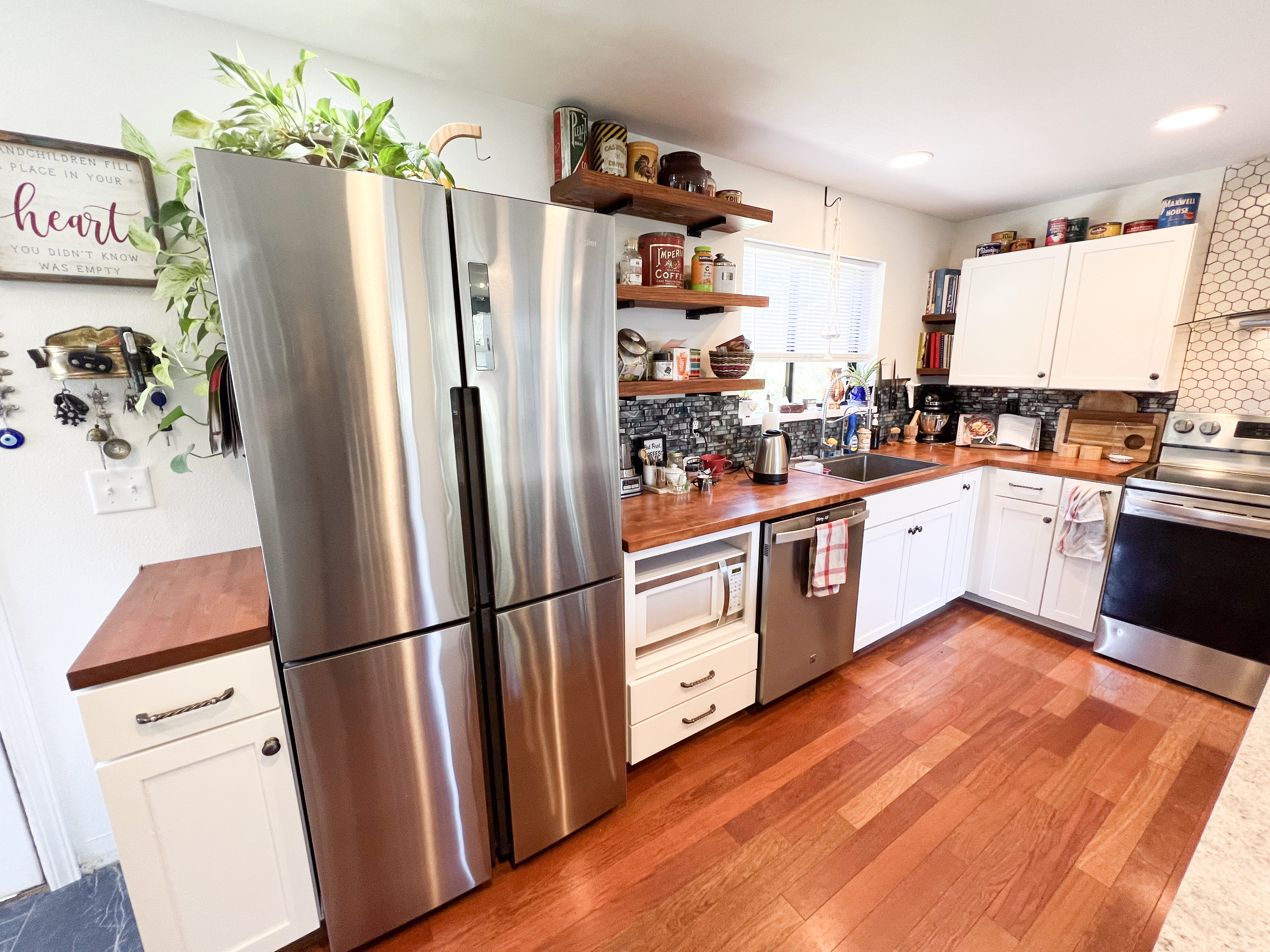 Colville, Washington, 99114, United States, 3 Bedrooms Bedrooms, ,2 BathroomsBathrooms,Residential,For Sale,1927718