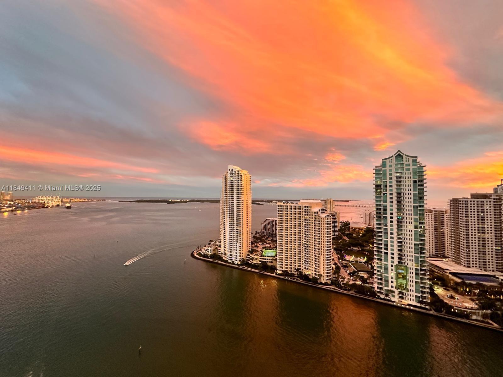 Miami, Florida, 33131, United States, 2 Bedrooms Bedrooms, ,2 BathroomsBathrooms,Residential,For Sale,1906062