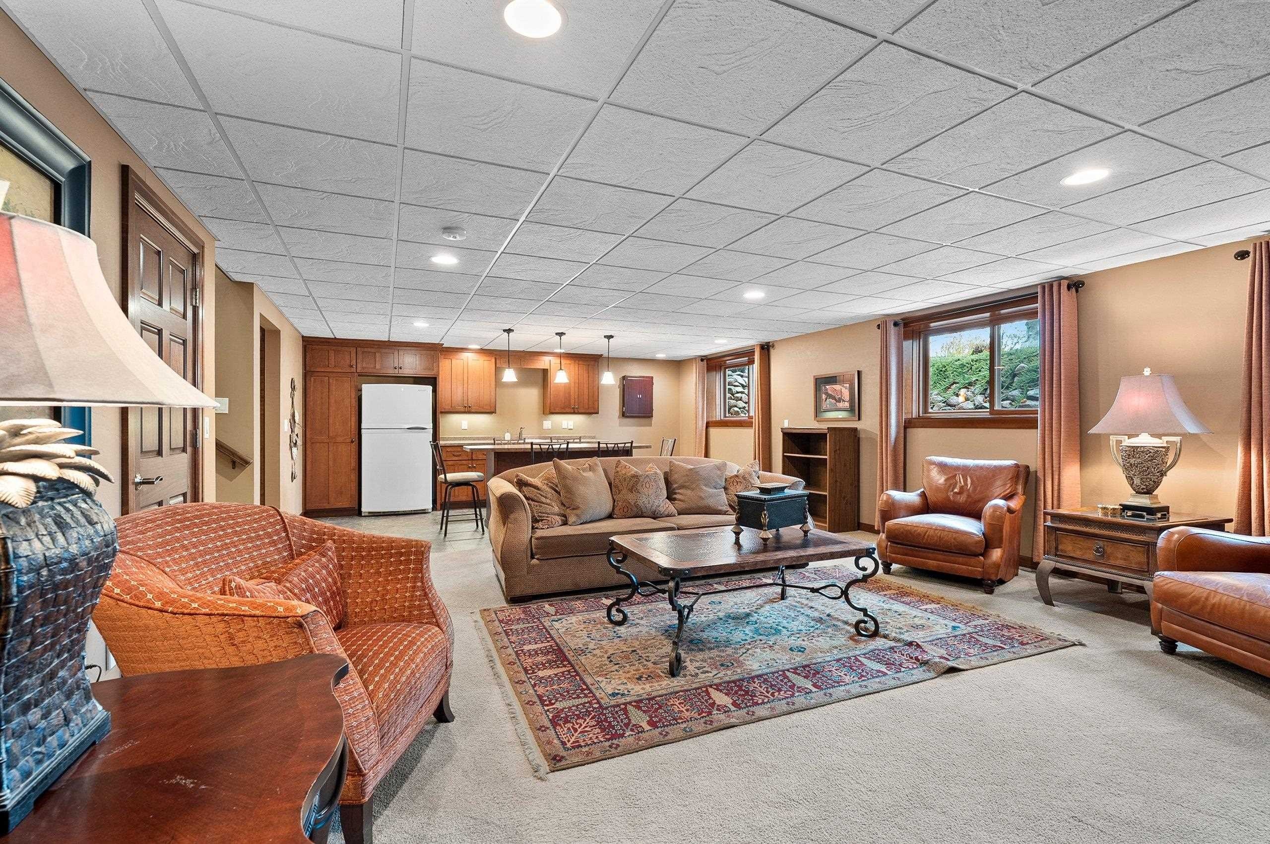 DE PERE, Wisconsin, 54115, United States, 3 Bedrooms Bedrooms, ,4 BathroomsBathrooms,Residential,For Sale,2048400