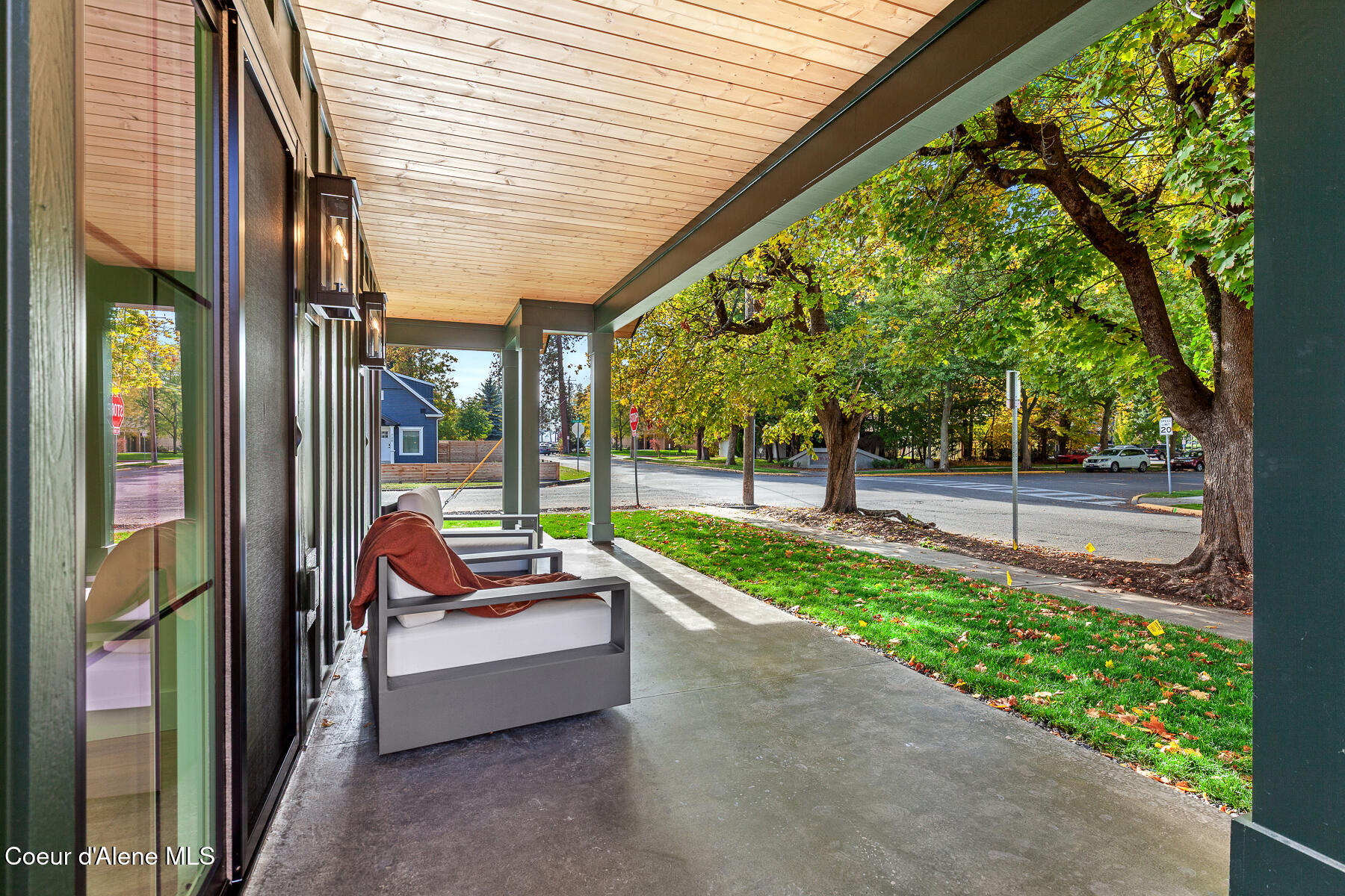 Coeur d'Alene, Idaho, 83814, United States, 4 Bedrooms Bedrooms, ,3 BathroomsBathrooms,Residential,For Sale,1977806