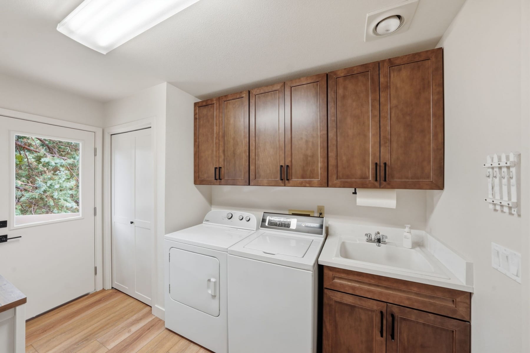  1287 NW City Heights Drive Bend, OR 97703 - 物件實景