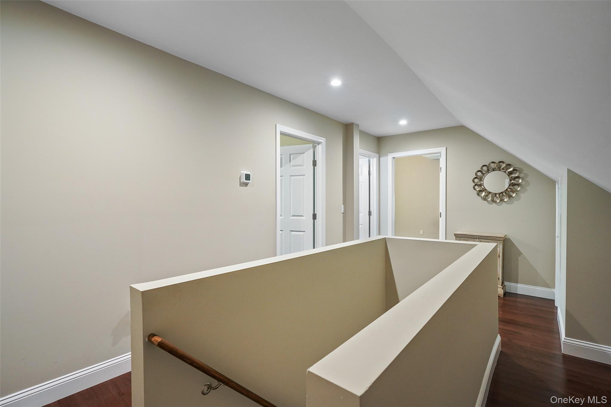 White Plains, New York, 10603, United States, 3 Bedrooms Bedrooms, ,3 BathroomsBathrooms,Residential,For Sale,1933056