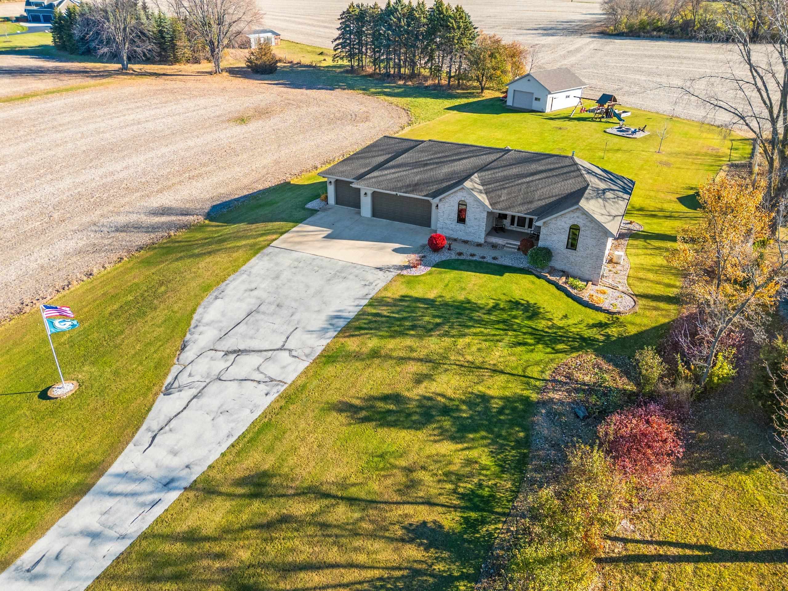 GREEN BAY, Wisconsin, 54311, United States, 4 Bedrooms Bedrooms, ,4 BathroomsBathrooms,Residential,For Sale,1991050