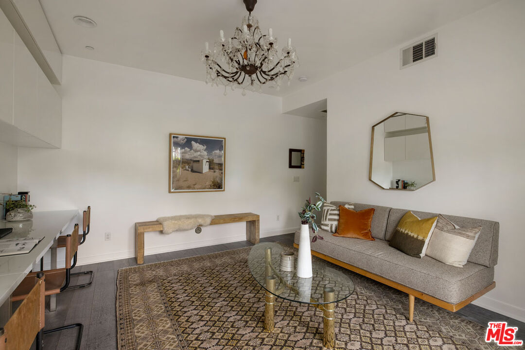 Los Angeles, California, 90026, United States, 3 Bedrooms Bedrooms, ,4 BathroomsBathrooms,Residential,For Sale,1927240