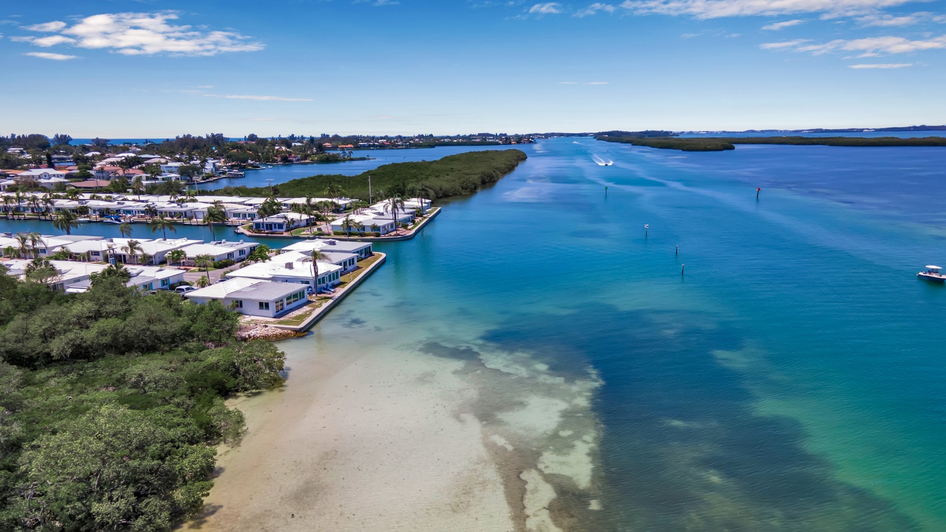 Longboat Key, Florida, 34228, United States, 2 Bedrooms Bedrooms, ,3 BathroomsBathrooms,Residential,For Sale,1923234