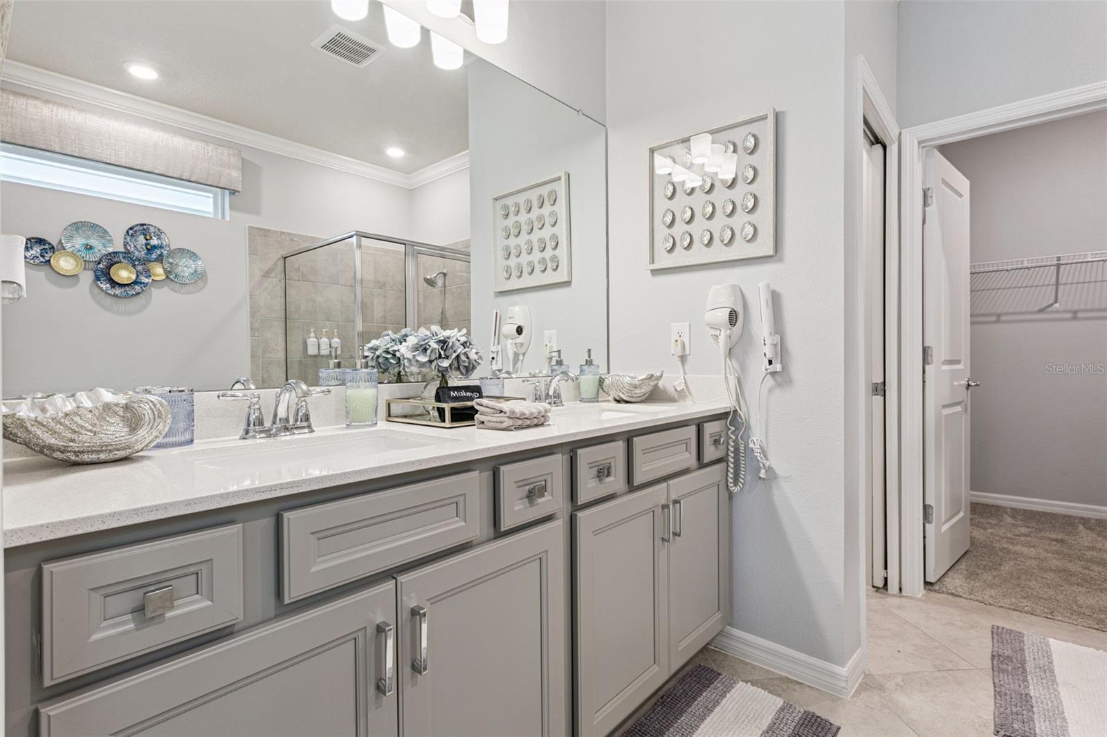 CLERMONT, Florida, 34714, United States, 5 Bedrooms Bedrooms, ,6 BathroomsBathrooms,Residential,For Sale,2015342