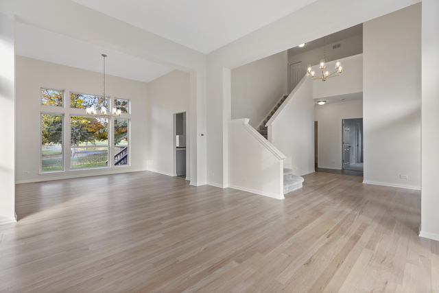 Lake in the Hills, Illinois, 60156, United States, 4 Bedrooms Bedrooms, ,3 BathroomsBathrooms,Residential,For Sale,1987015