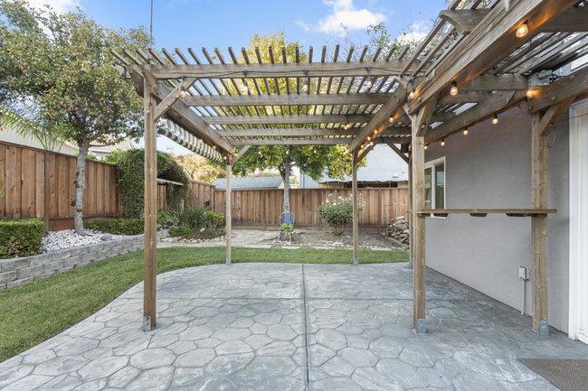 Hollister, California, 95023, United States, 4 Bedrooms Bedrooms, ,3 BathroomsBathrooms,Residential,For Sale,2006459