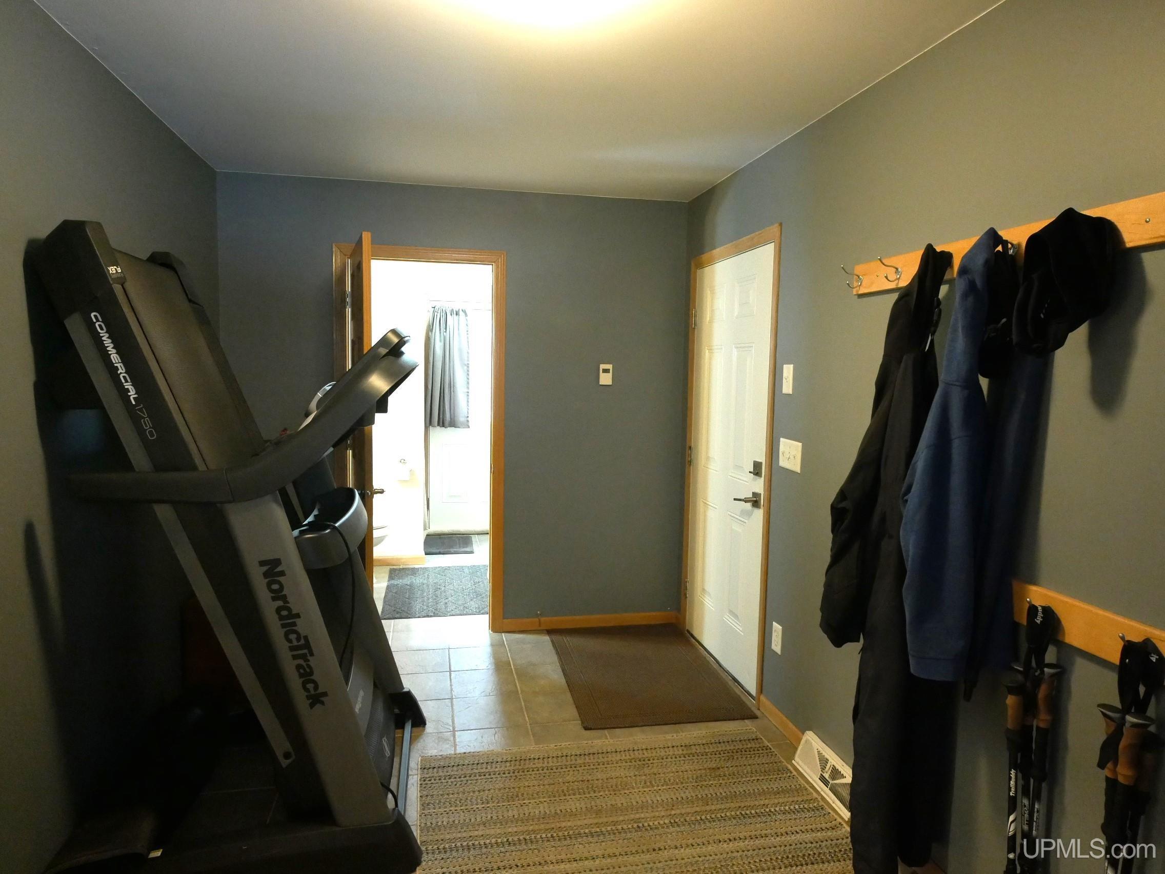 Houghton, Michigan, 49931, United States, 4 Bedrooms Bedrooms, ,3 BathroomsBathrooms,Residential,For Sale,1924380