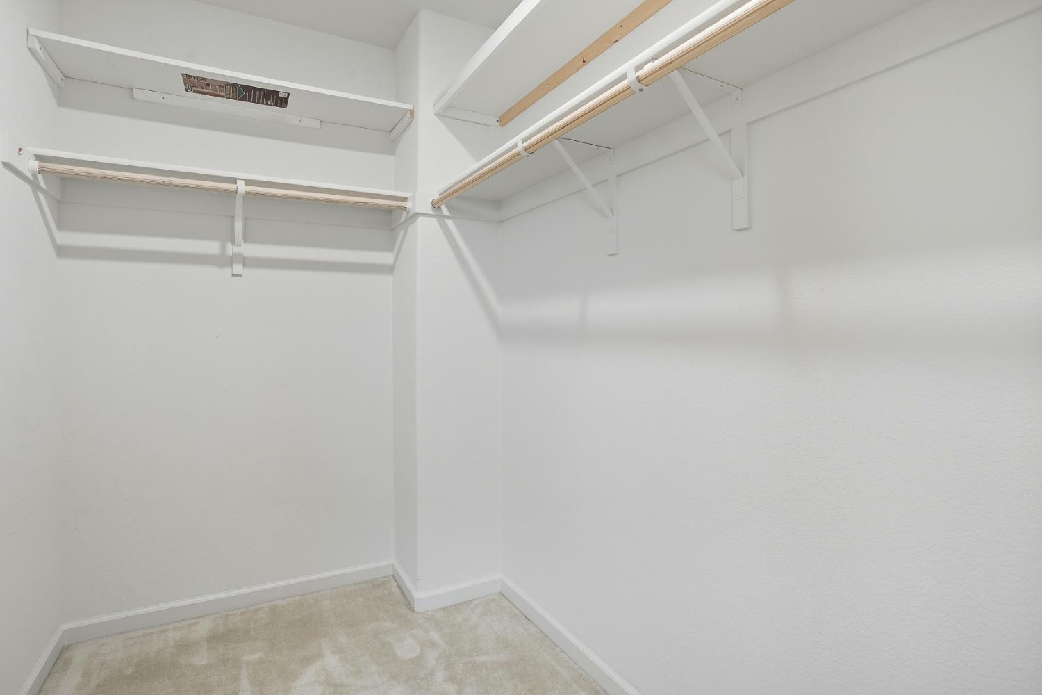 Elk Grove, California, 95758, United States, 3 Bedrooms Bedrooms, ,3 BathroomsBathrooms,Residential,For Sale,1961072