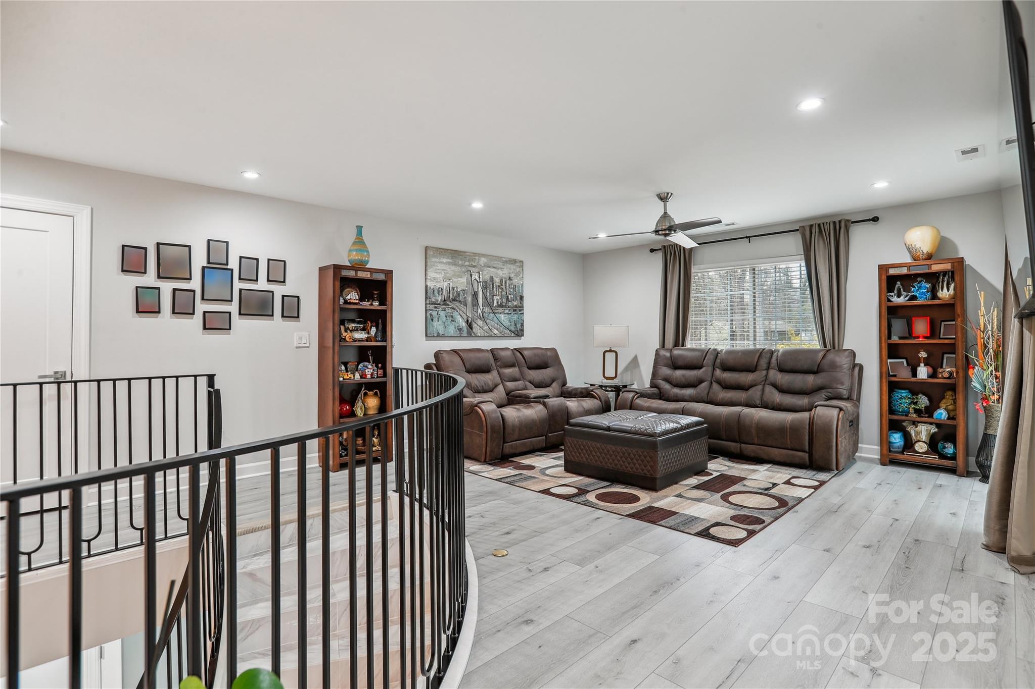 Charlotte, North Carolina, 28227, United States, 5 Bedrooms Bedrooms, ,4 BathroomsBathrooms,Residential,For Sale,1941772