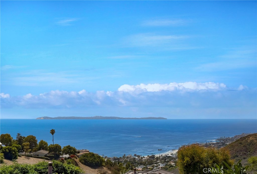 Laguna Beach, California, 92651, United States, 3 Bedrooms Bedrooms, ,3 BathroomsBathrooms,Residential,For Sale,1927395