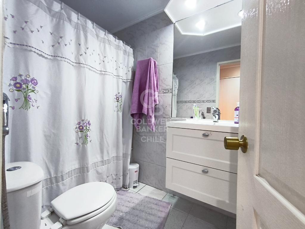 Las Condes, Chile, 5 Bedrooms Bedrooms, ,4 BathroomsBathrooms,Residential,For Sale,1821022