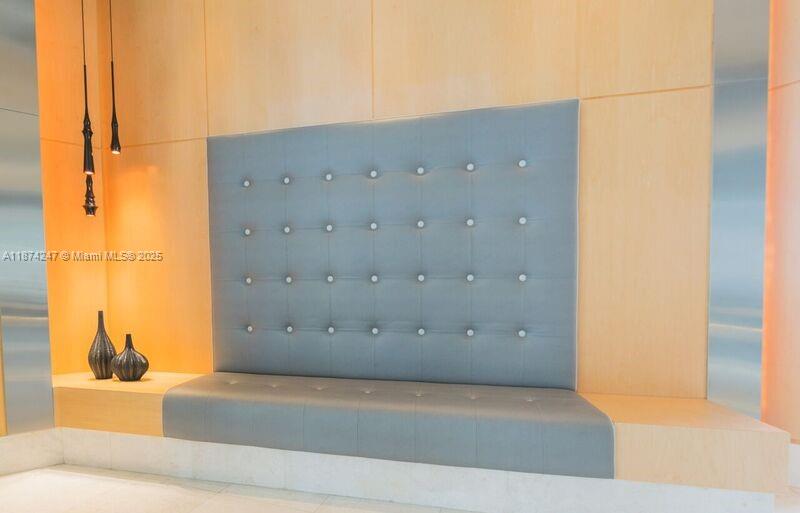Miami, Florida, 33131, United States, 2 Bedrooms Bedrooms, ,3 BathroomsBathrooms,Residential,For Sale,1942203