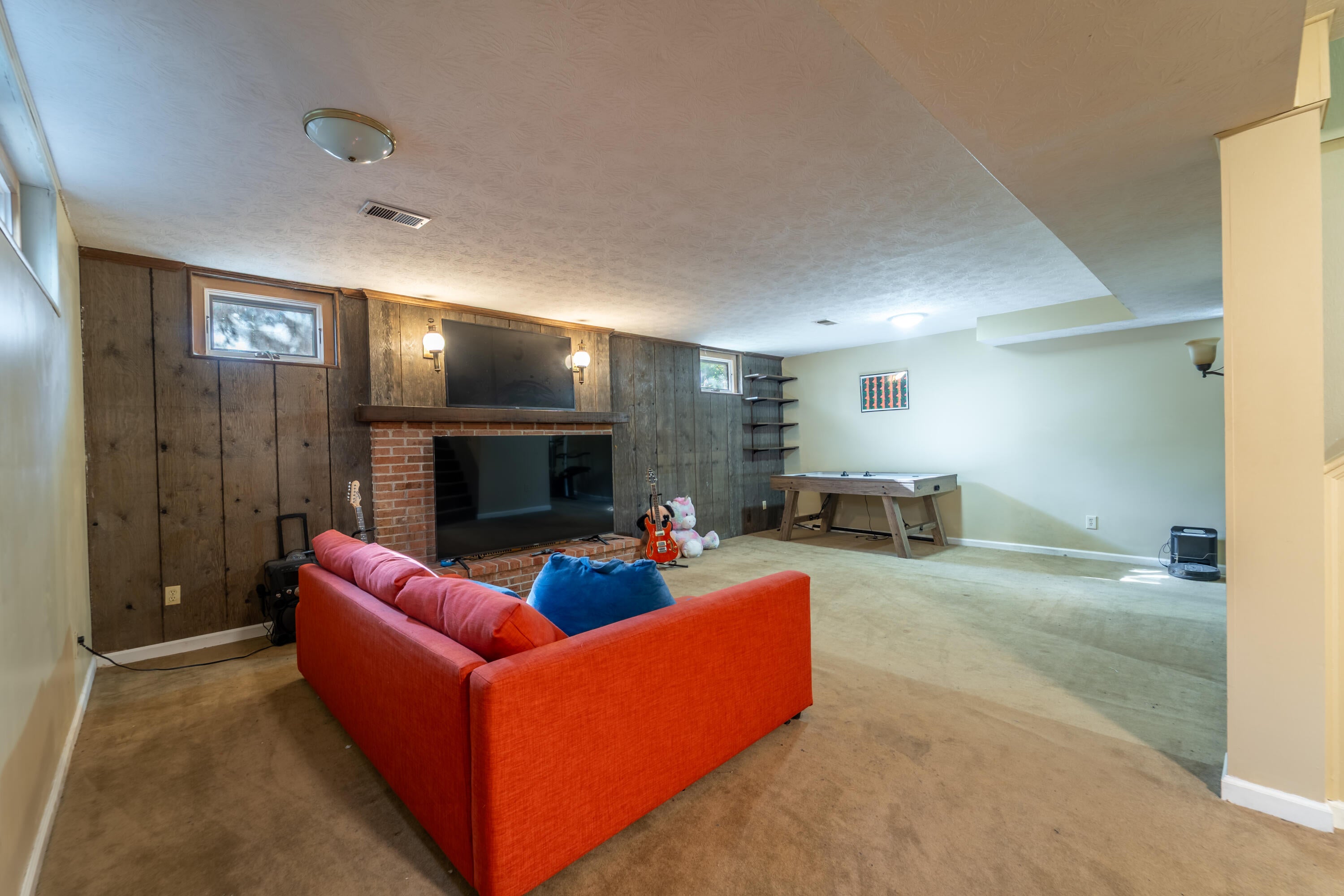 Lexington, Kentucky, 40502, United States, 4 Bedrooms Bedrooms, ,4 BathroomsBathrooms,Residential,For Sale,1976316