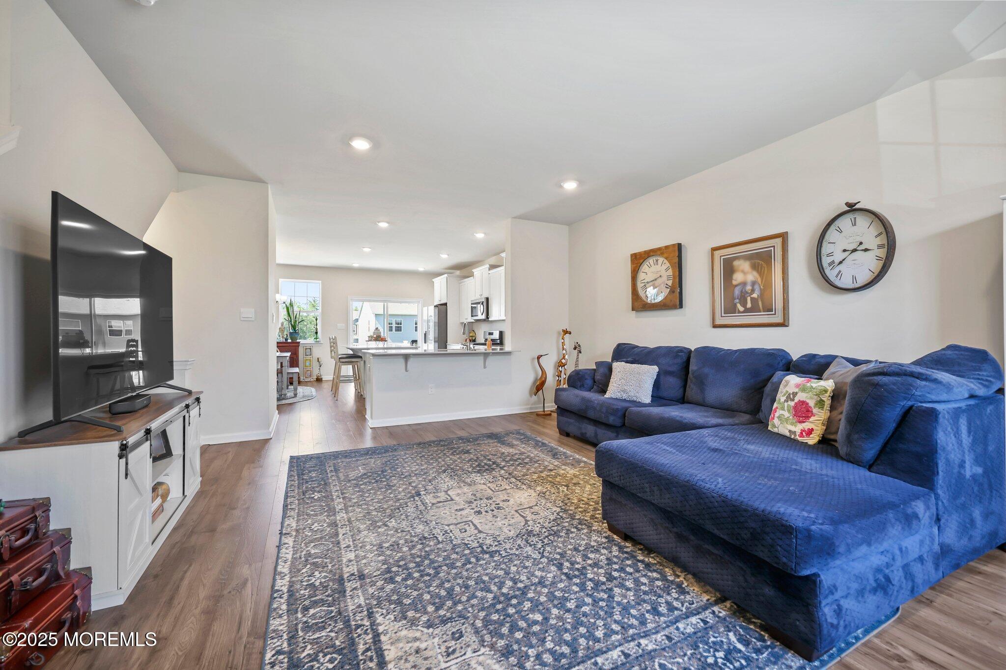 Jackson, New Jersey, 08527, United States, 3 Bedrooms Bedrooms, ,4 BathroomsBathrooms,Residential,For Sale,1979150