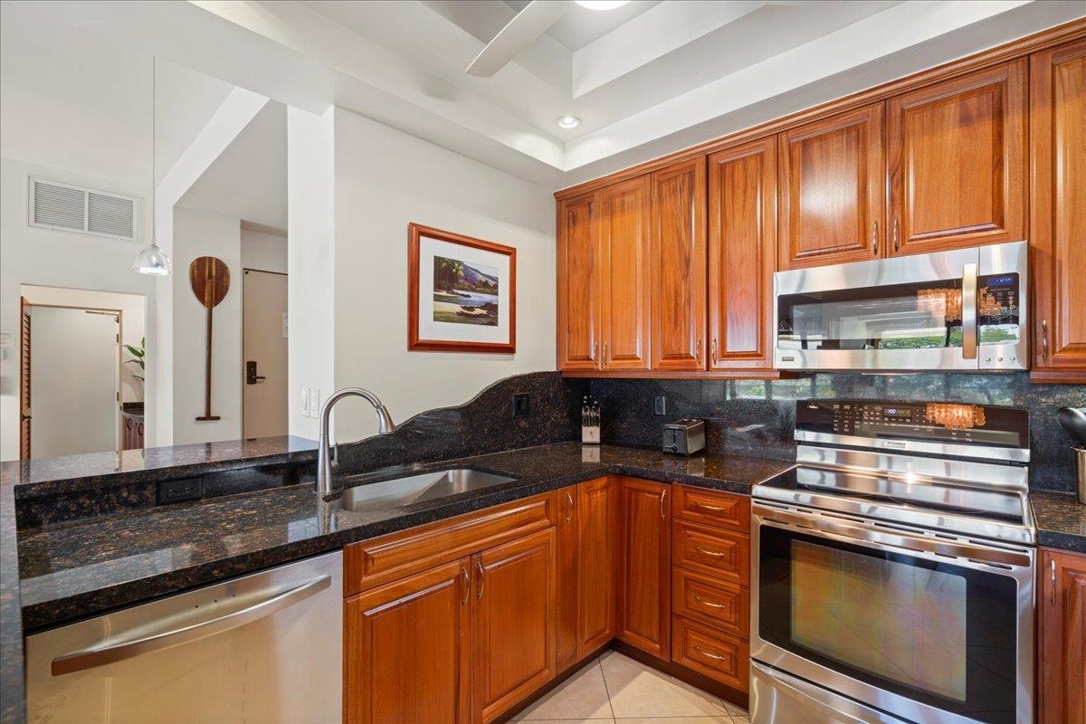 Lahaina, Hawaii, 96761, United States, 2 Bedrooms Bedrooms, ,2 BathroomsBathrooms,Residential,For Sale,2001771