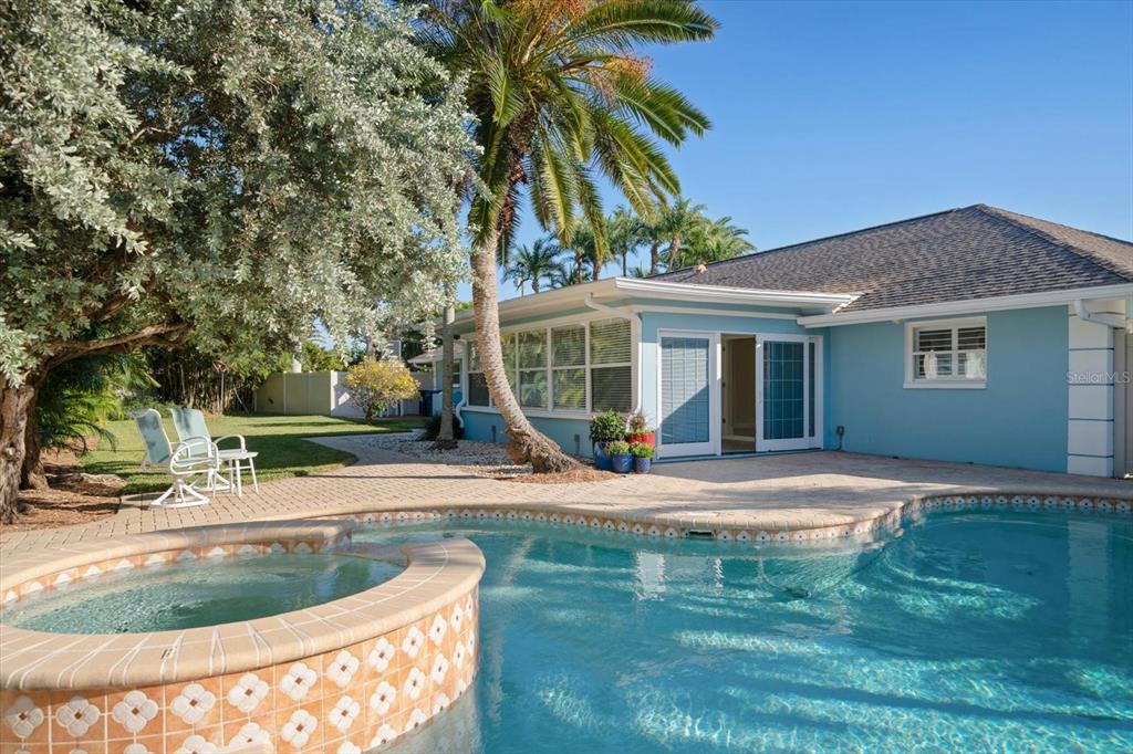 Belleair Beach, Florida, 33786, United States, 3 Bedrooms Bedrooms, ,2 BathroomsBathrooms,Residential,For Sale,1994358