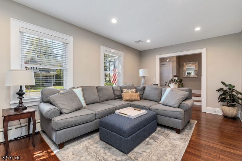 508 Orange Ave, Cranford Twp., New Jersey, 07016, United States, 4 Bedrooms Bedrooms, ,2 BathroomsBathrooms,Residential,For Sale,508 Orange Ave,1614005