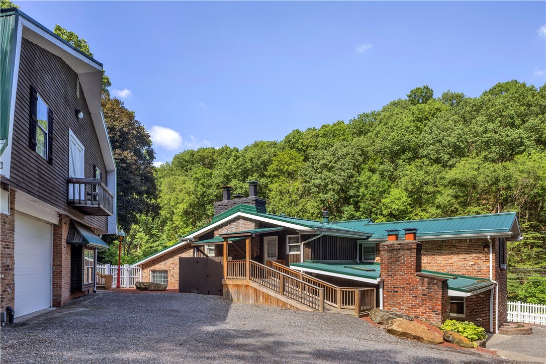 Harmar, Pennsylvania, 15024, United States, 3 Bedrooms Bedrooms, ,2 BathroomsBathrooms,Residential,For Sale,1877308