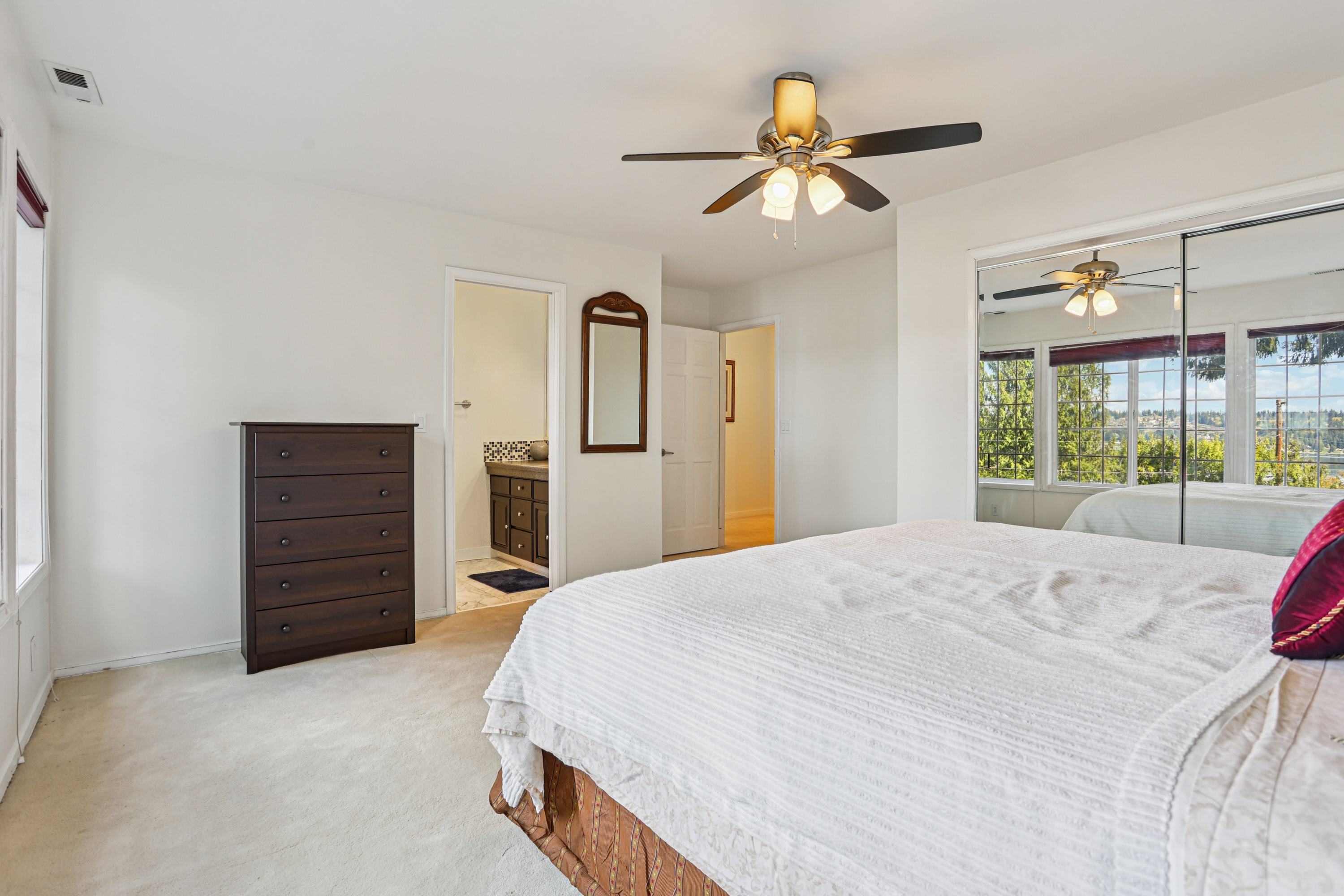  19301 SE 16th St, Sammamish, WA 98075 - 物件實景