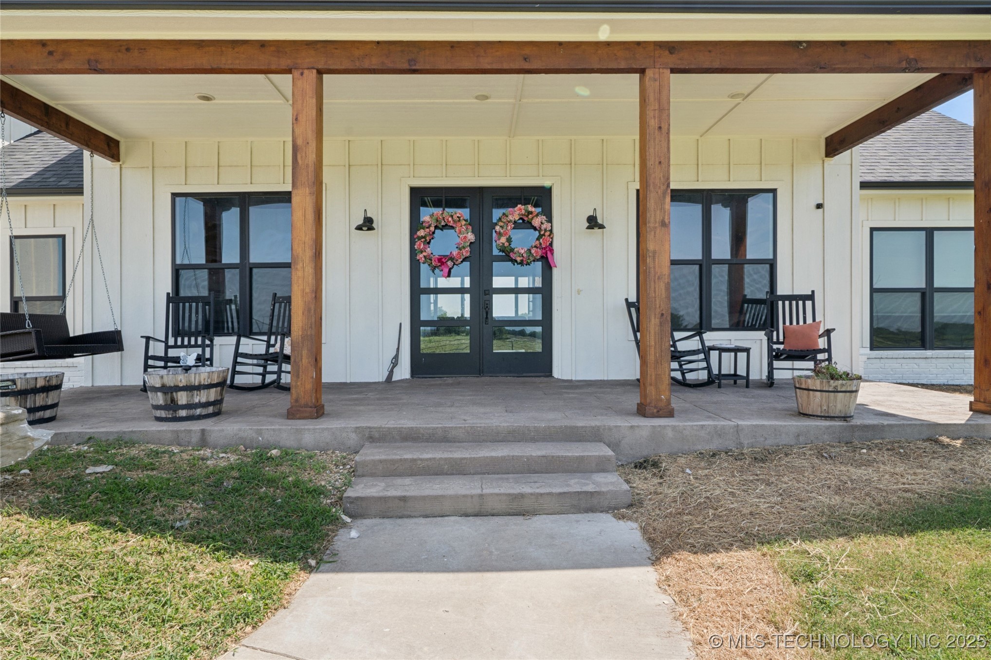 Pryor, Oklahoma, 74361, United States, 4 Bedrooms Bedrooms, ,4 BathroomsBathrooms,Residential,For Sale,1916724