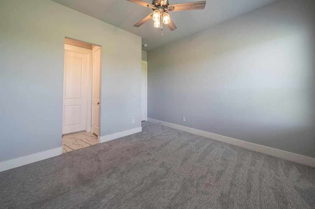 Waxahachie, Texas, 75165, United States, 4 Bedrooms Bedrooms, ,3 BathroomsBathrooms,Residential,For Sale,2007543