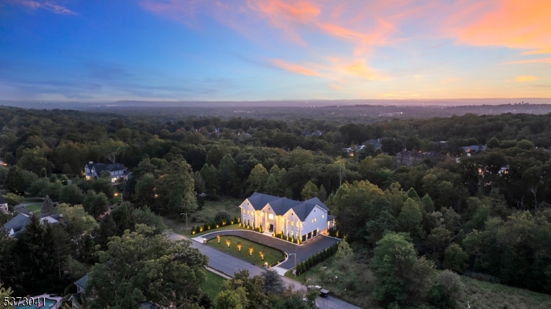 Livingston Twp., New Jersey, 07039, United States, 7 Bedrooms Bedrooms, ,9 BathroomsBathrooms,Residential,For Sale,1903454