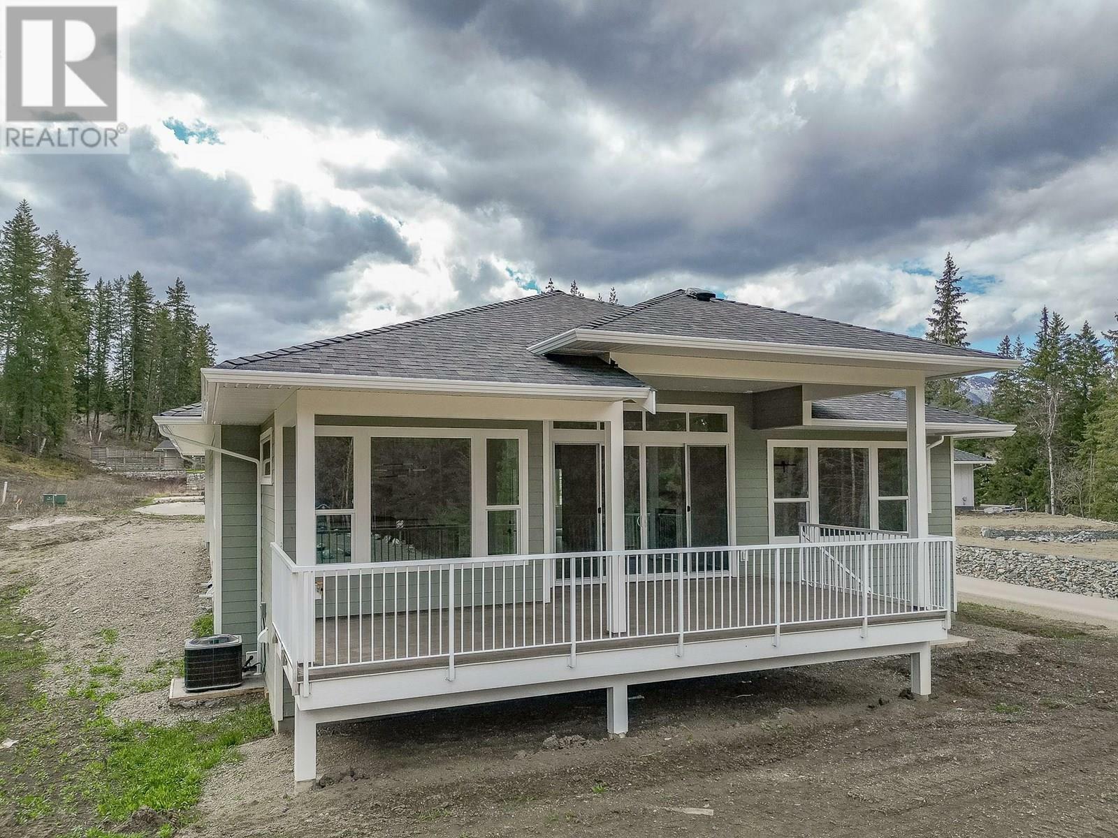 BLIND BAY, British Columbia, V0E 1H0, CA, 3 Bedrooms Bedrooms, ,2 BathroomsBathrooms,Residential,For Sale,1836853