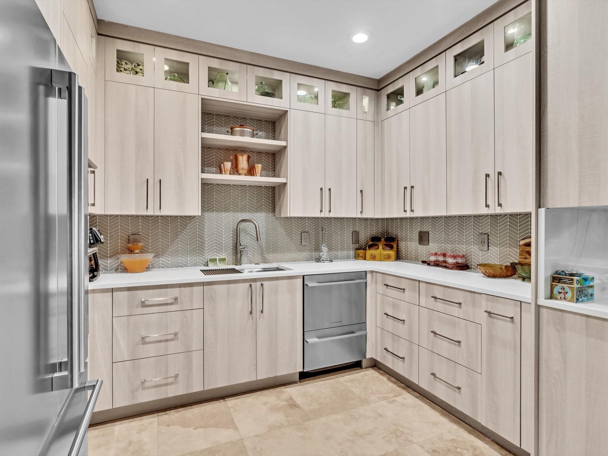 Fort Lauderdale, Florida, 33301, United States, 3 Bedrooms Bedrooms, ,5 BathroomsBathrooms,Residential,For Sale,1979910