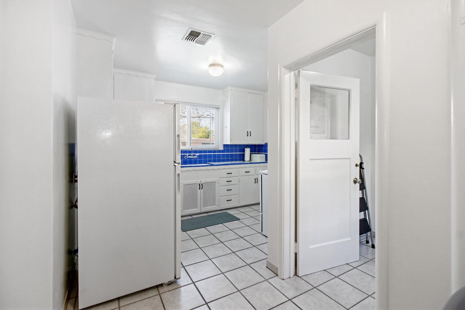 Sacramento, California, 95816, United States, ,Residential,For Sale,1862209