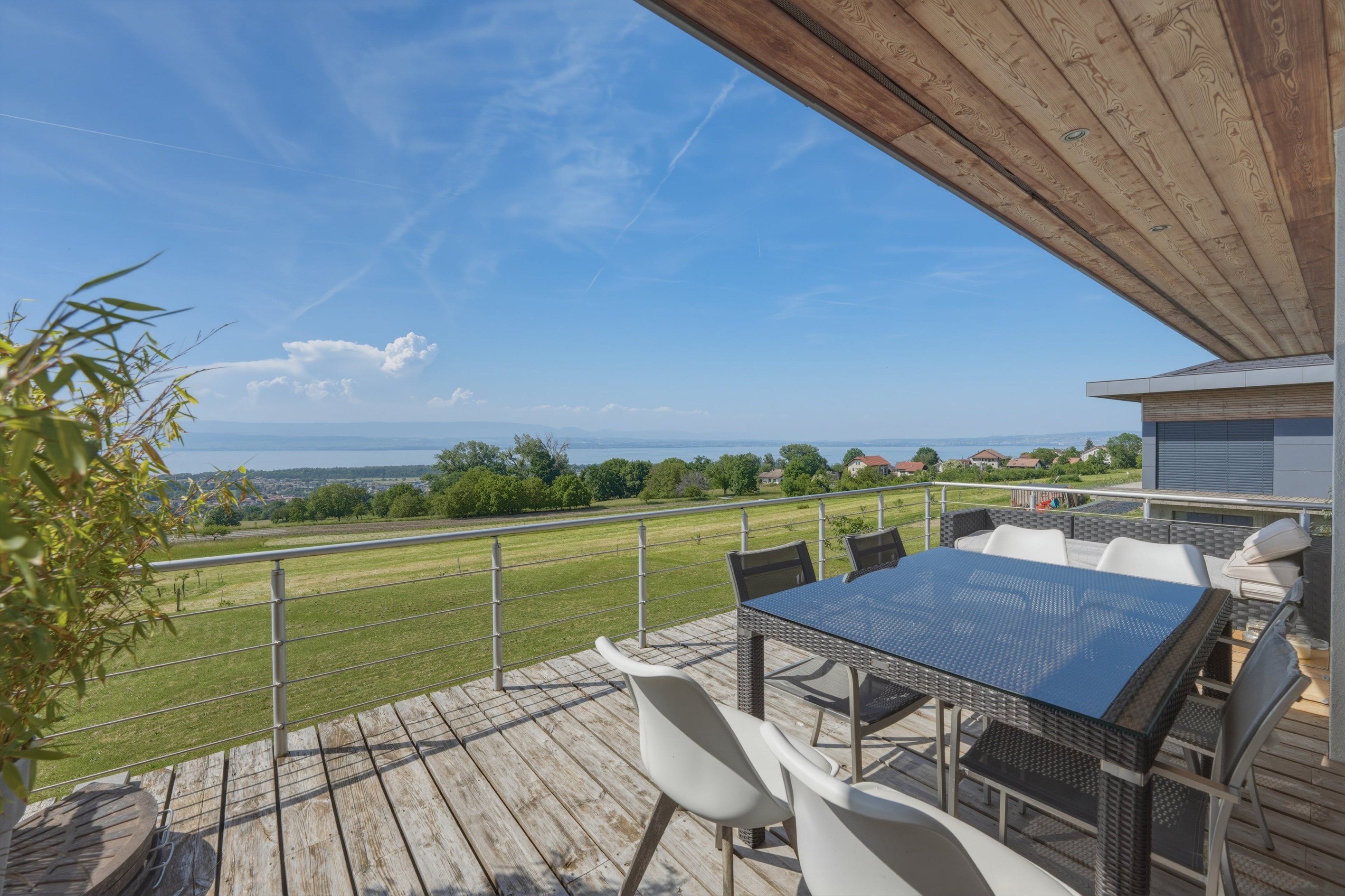  Villa for sale with lake view in Marin. - 物件實景