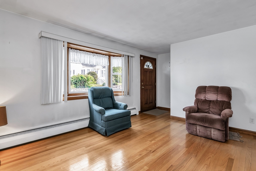 Lawrence, Massachusetts, 01843, United States, 3 Bedrooms Bedrooms, ,1 BathroomBathrooms,Residential,For Sale,1980479