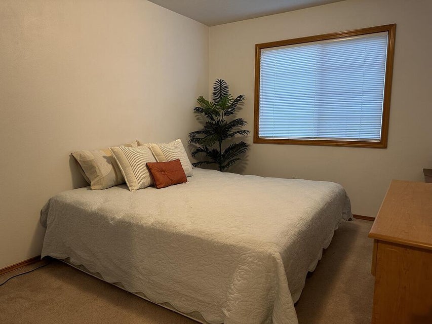 Prineville, Oregon, 97754, United States, 3 Bedrooms Bedrooms, ,2 BathroomsBathrooms,Residential,For Sale,1849072