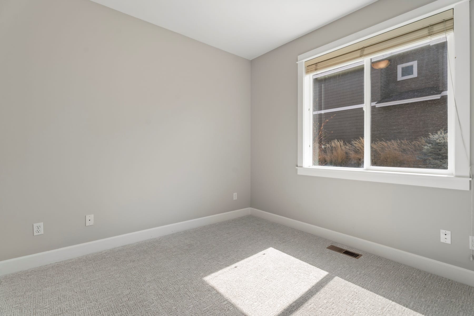  61425 Davis Lake Loop Bend, OR 97702 - 物件實景