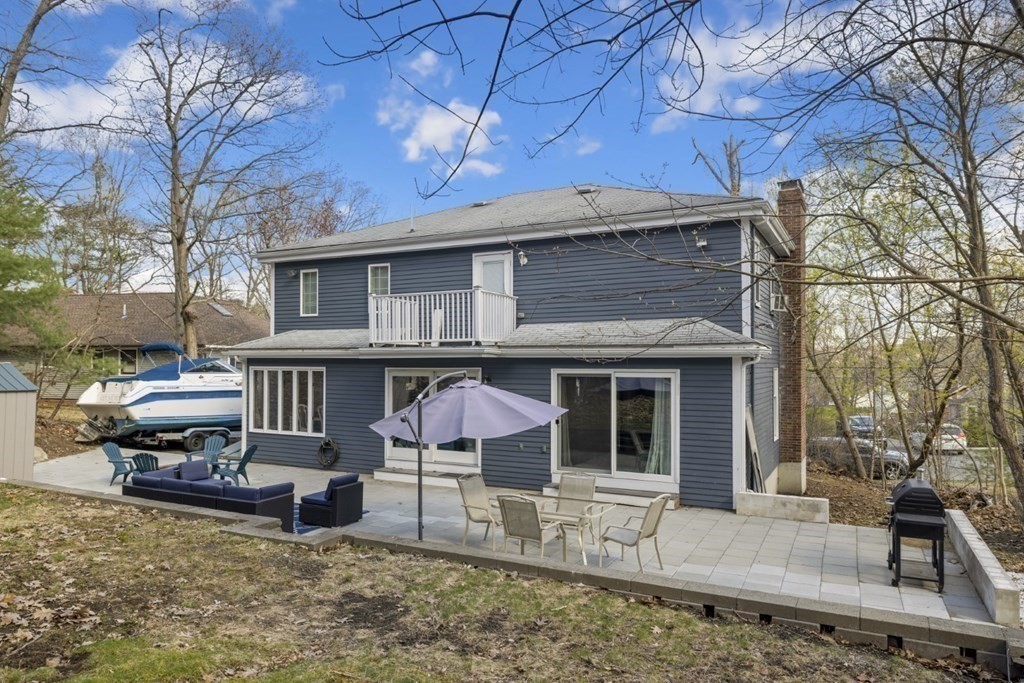Saugus, Massachusetts, 01906, United States, 3 Bedrooms Bedrooms, ,3 BathroomsBathrooms,Residential,For Sale,1931049