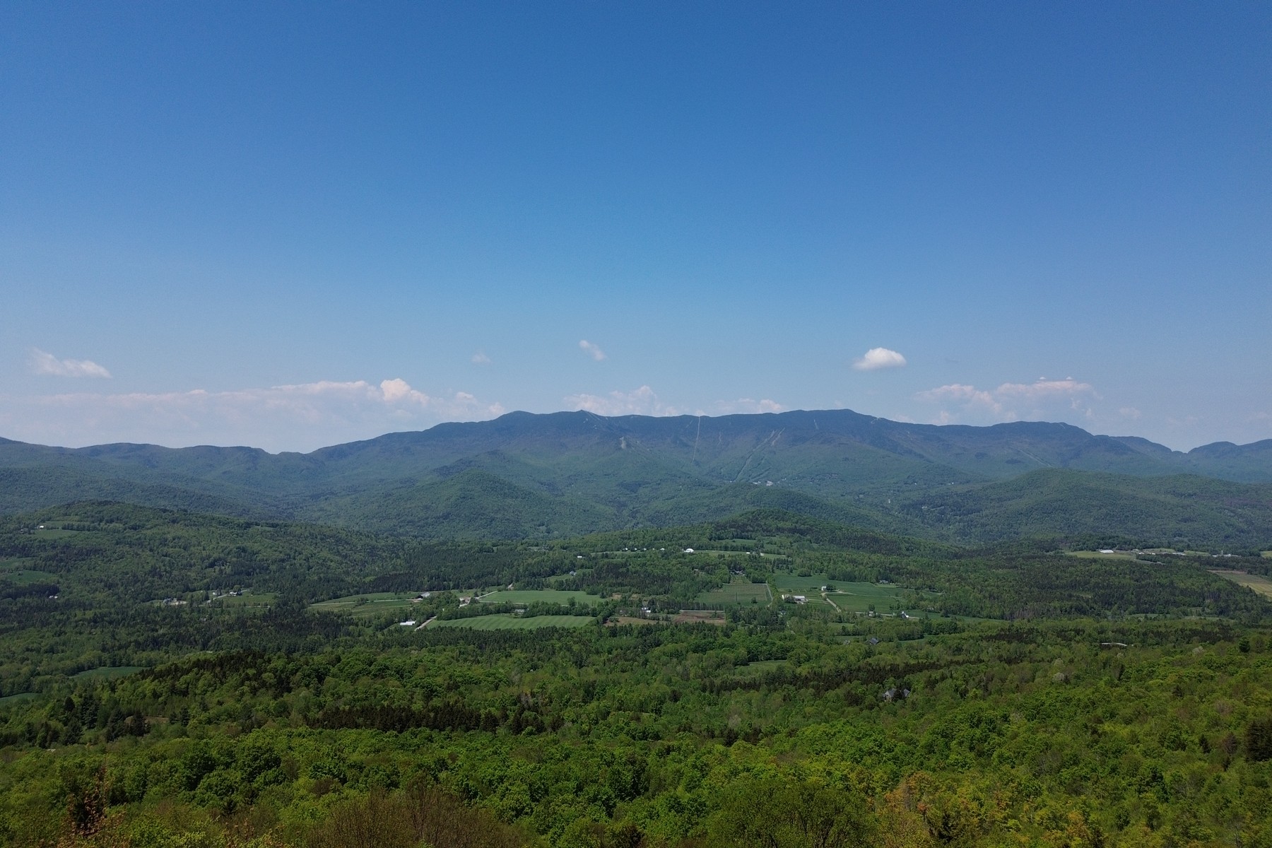  2016 Roxbury Mountain Road - 物件實景