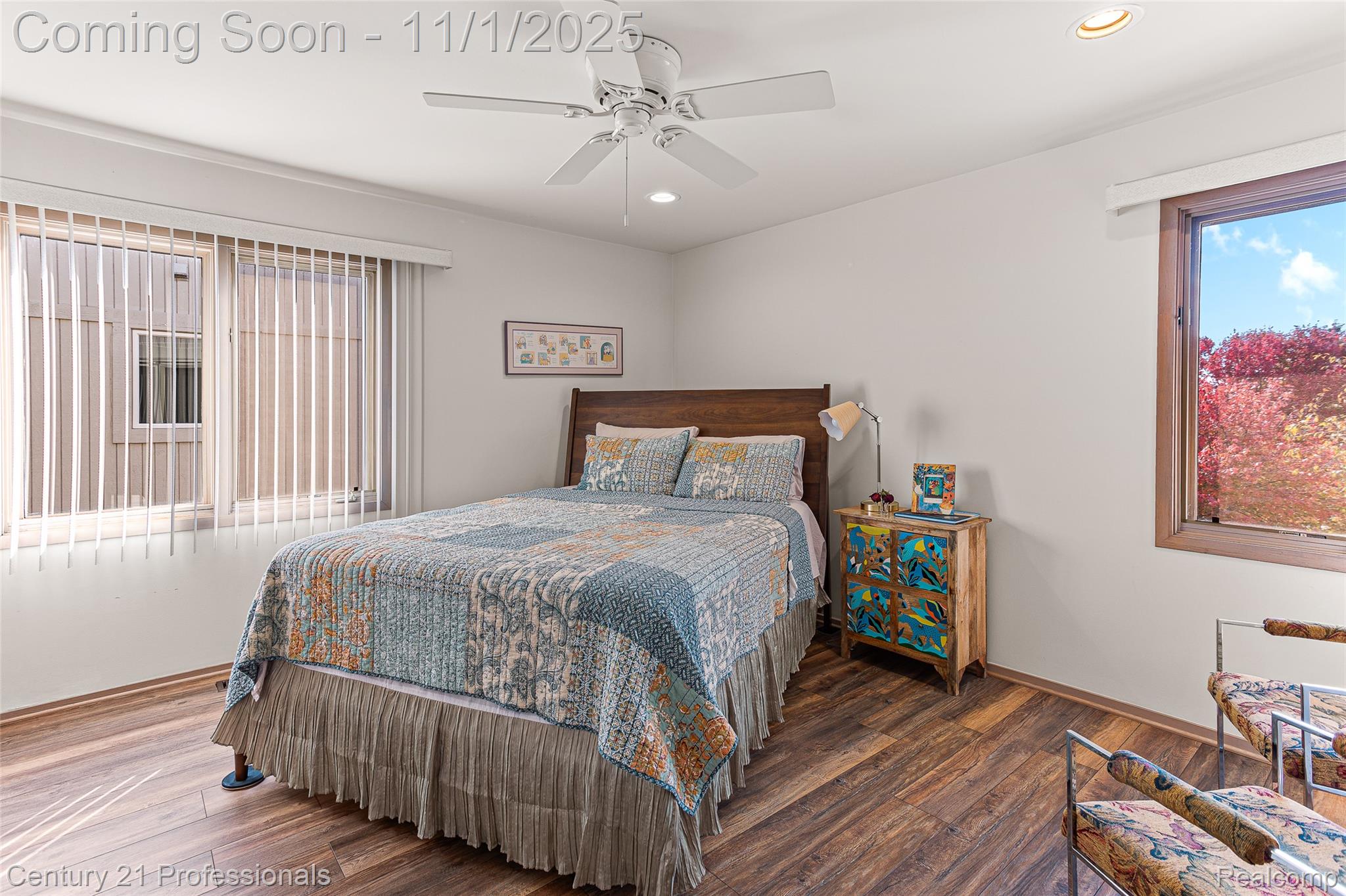 FarmingtonHills, Michigan, 48331, United States, 3 Bedrooms Bedrooms, ,3 BathroomsBathrooms,Residential,For Sale,1983371