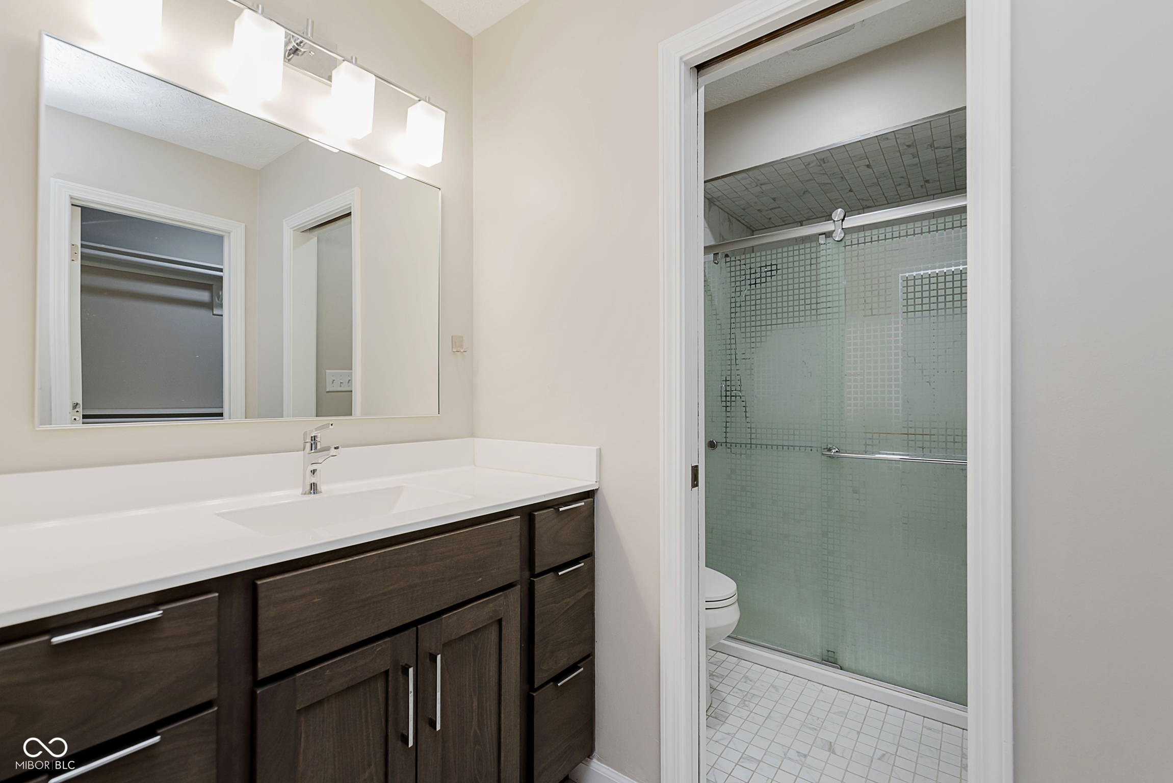 Greenwood, Indiana, 46143, United States, 4 Bedrooms Bedrooms, ,3 BathroomsBathrooms,Residential,For Sale,1976804