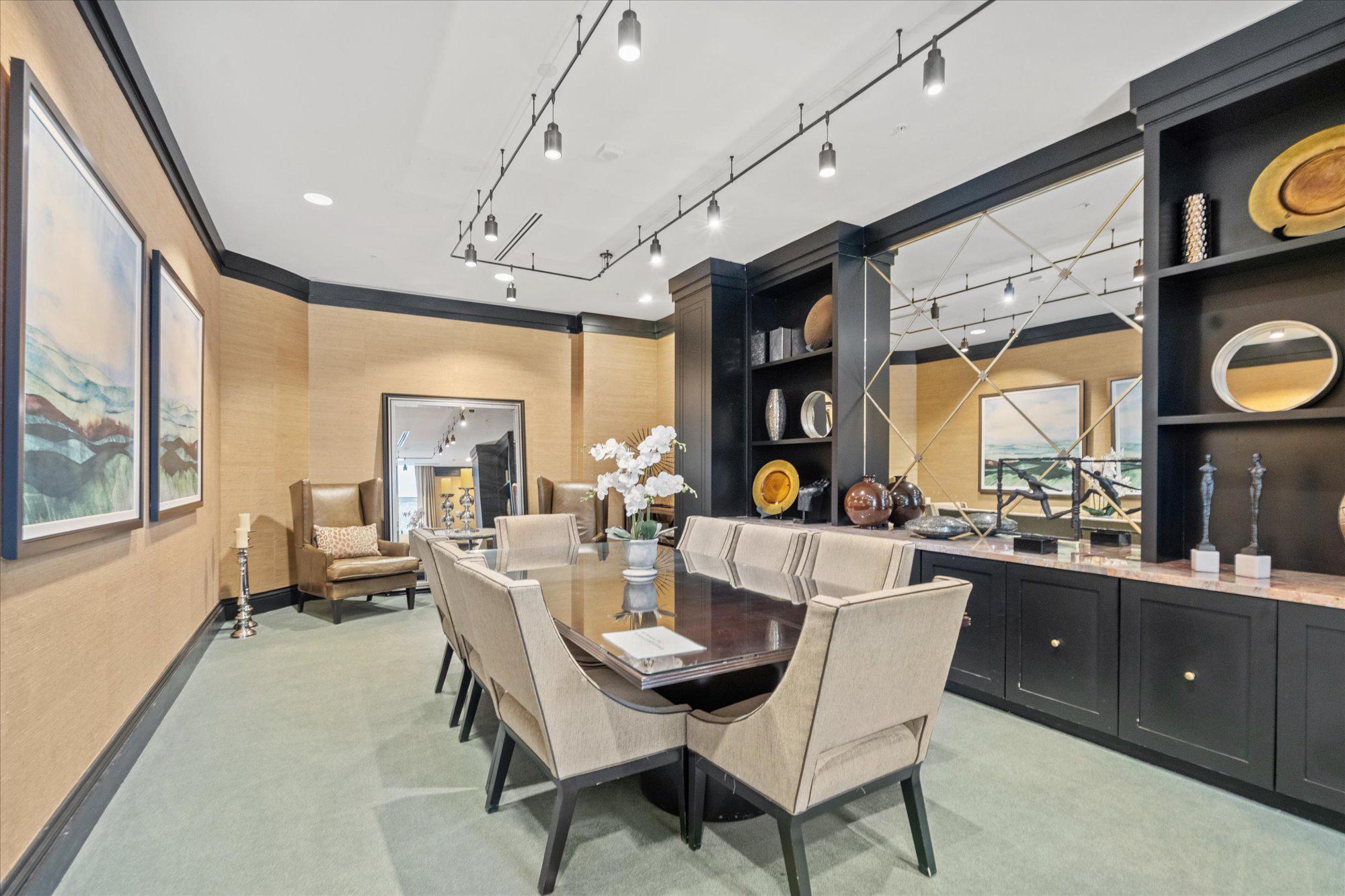  8220 Crestwood Heights Drive, Mclean, VA, 22102 - 物件實景