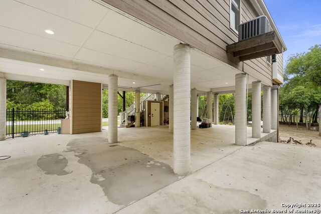 Kerrville, Texas, 78028, United States, 3 Bedrooms Bedrooms, ,3 BathroomsBathrooms,Residential,For Sale,1685103