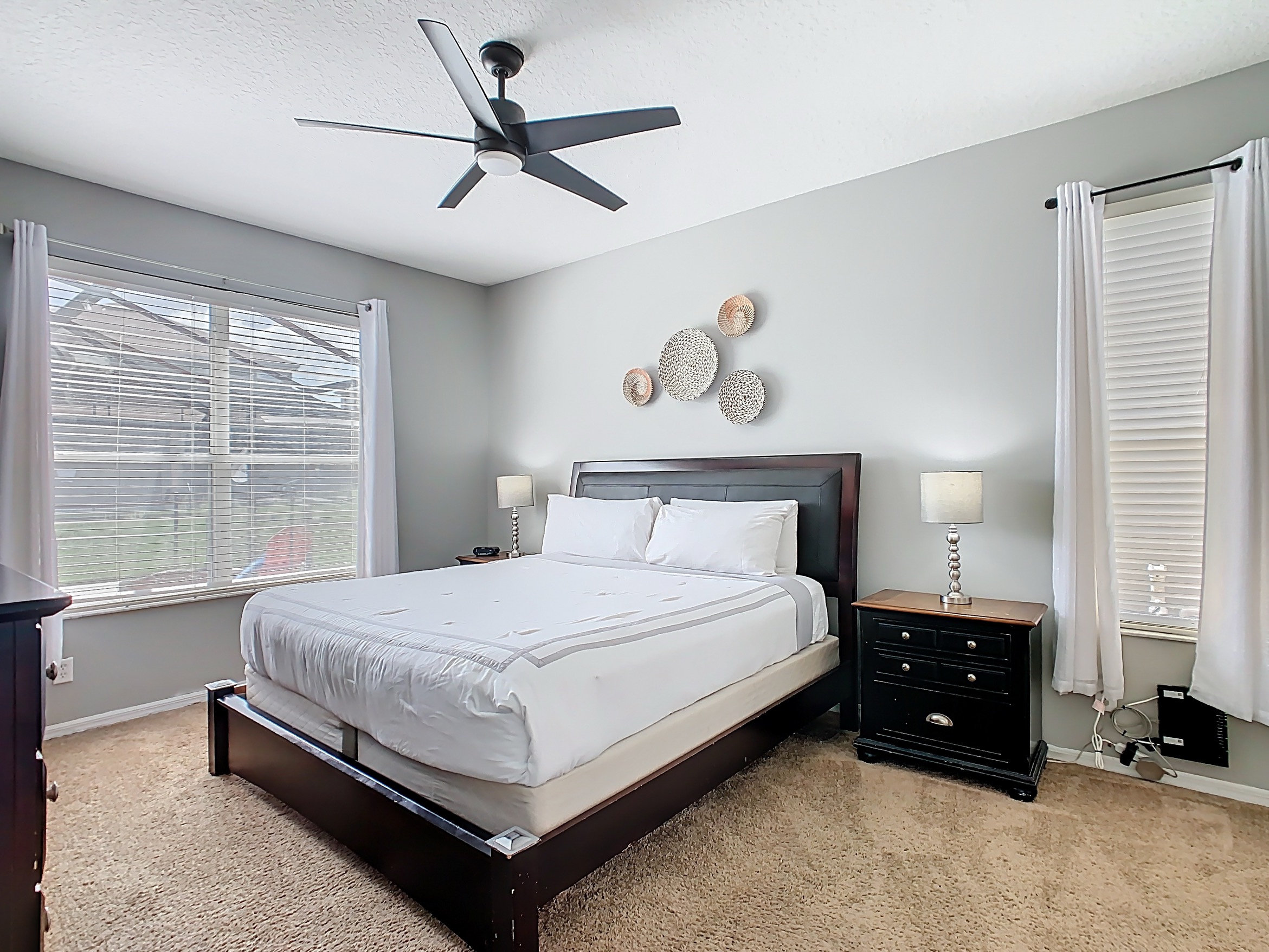 Kissimmee, Florida, 34747, United States, 6 Bedrooms Bedrooms, ,5 BathroomsBathrooms,Residential,For Sale,1920294