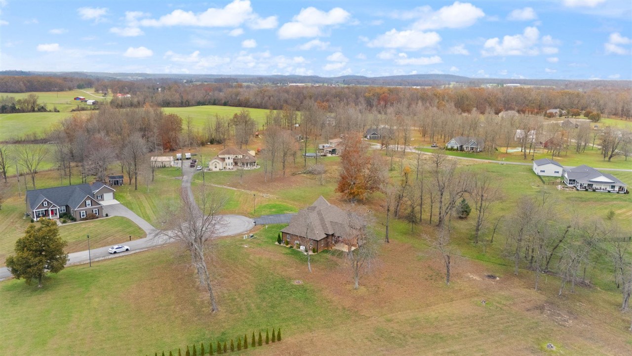 Smiths Grove, Kentucky, 42171, United States, 4 Bedrooms Bedrooms, ,3 BathroomsBathrooms,Residential,For Sale,1901805