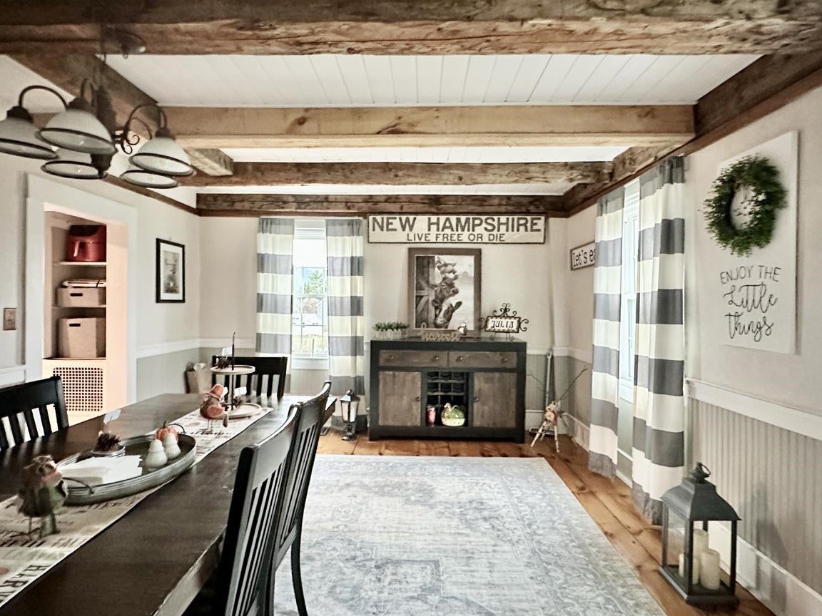 Plymouth, New Hampshire, 03264, United States, 4 Bedrooms Bedrooms, ,1 BathroomBathrooms,Residential,For Sale,1993277